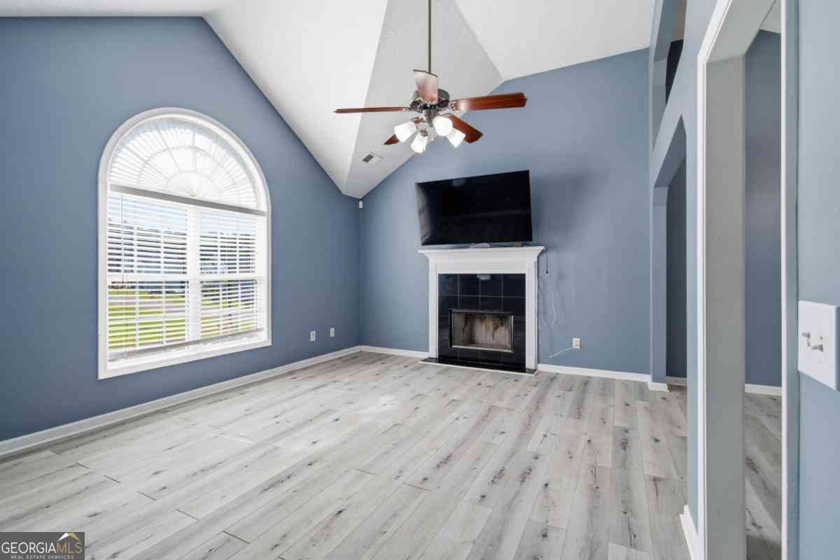Homes For Sale - 1 Talon Court<br/> Kingston, GA 30145