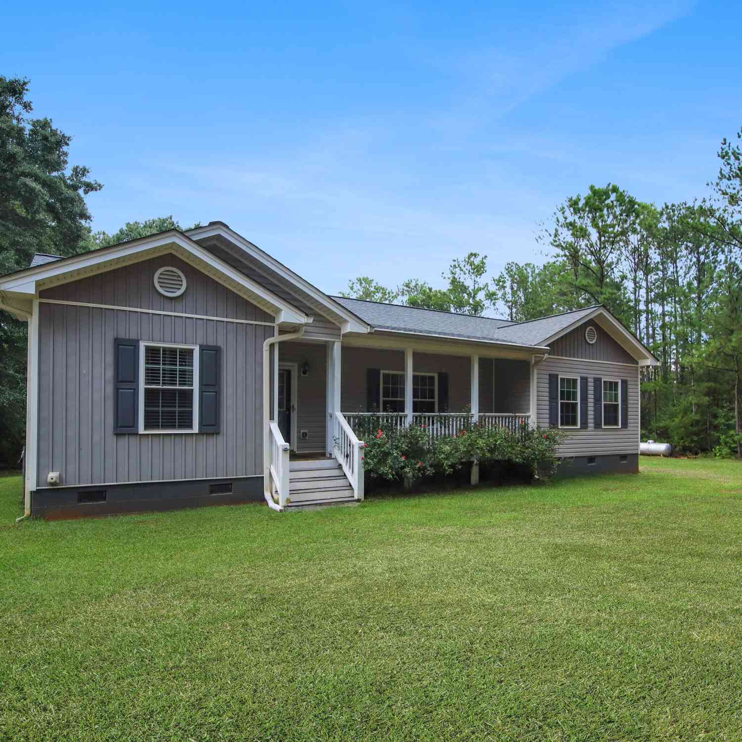 Homes For Sale - 1807 Oak Grove Road<br/> Pine Mountain, GA 31822