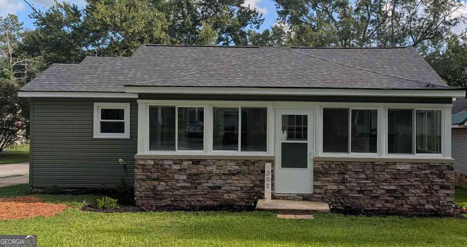 Homes For Sale - 302 Pennsylvania Avenue<br/> Carrollton, GA 30117