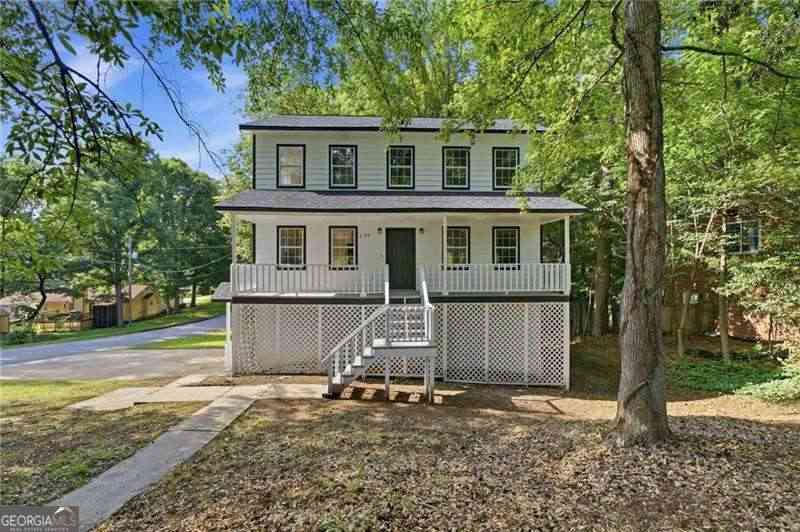 Homes For Sale - 2772 Arctic Court<br/> Morrow, GA 30260