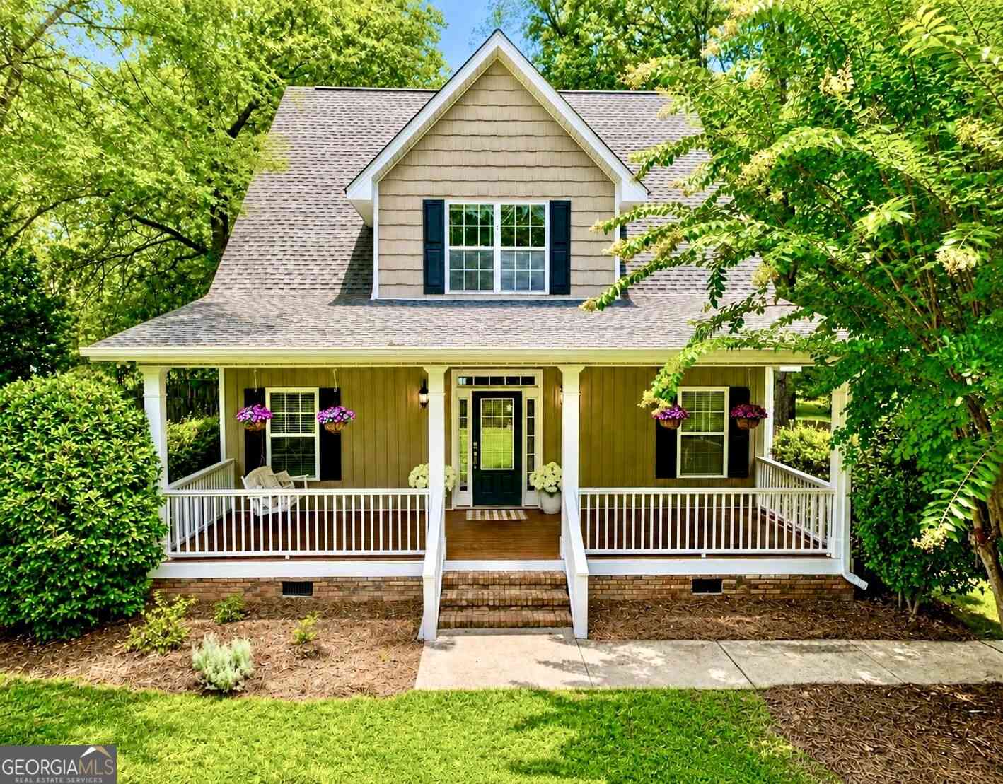 Homes For Sale - 150 W Lakeview Drive NE<br/> Milledgeville, GA 31061