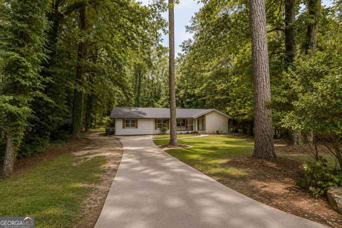 Homes For Sale - 4670 Kelden Circle<br/> Atlanta, GA 30349