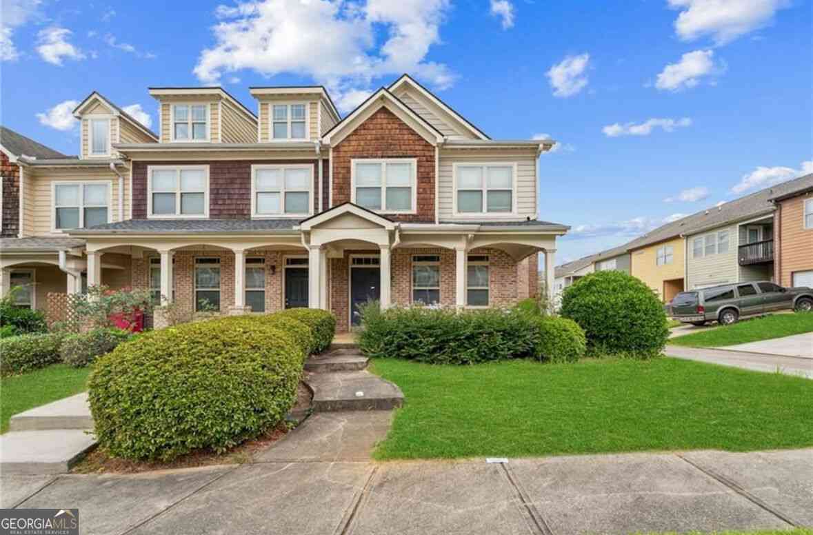 Townhouse For Sale - 178 Cold Creek Parkway<br/> Macon, GA 31210