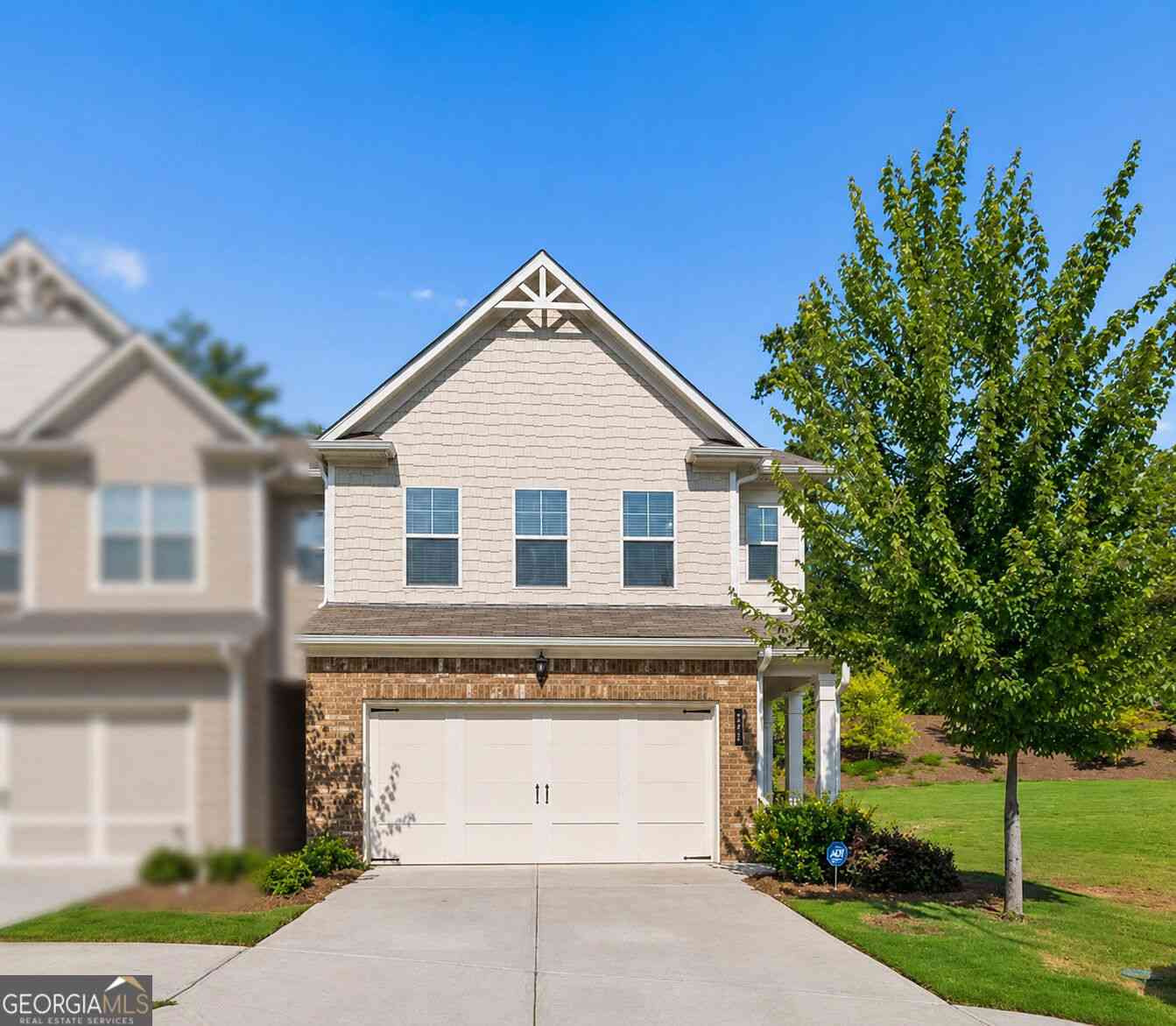 Townhouse For Sale - 205 Yellowwood Way<br/> Woodstock, GA 30188