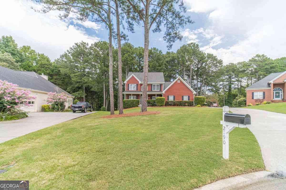 Homes For Sale - 2190 Rosie Lane<br/> Snellville, GA 30078