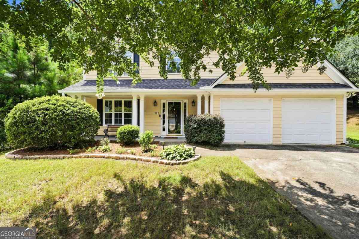Homes For Sale - 1593 Woodmore Drive SW<br/> Marietta, GA 30008