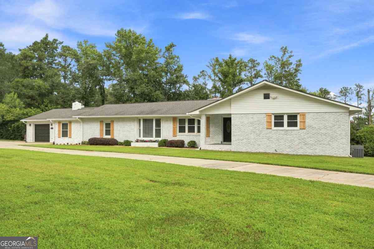 Homes For Sale - 2716 S 16 Highway<br/> Carrollton, GA 30116