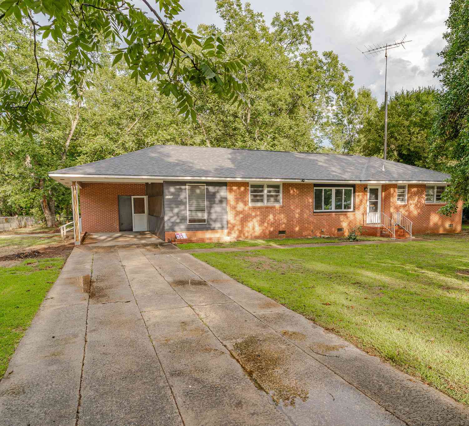 Homes For Sale - 1106 Knoxville Street<br/> Fort Valley, GA 31030
