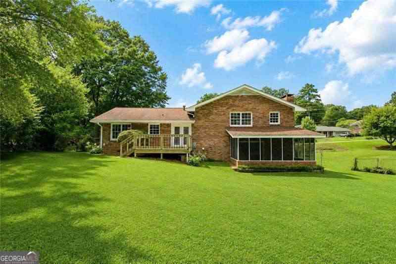 Homes For Sale - 703 Foxcroft Trail SE<br/> Marietta, GA 30067