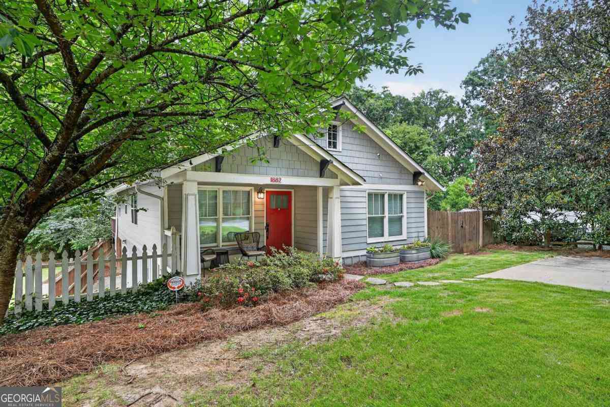 Homes For Sale - 1882 Cambria Avenue NW<br/> Atlanta, GA 30318