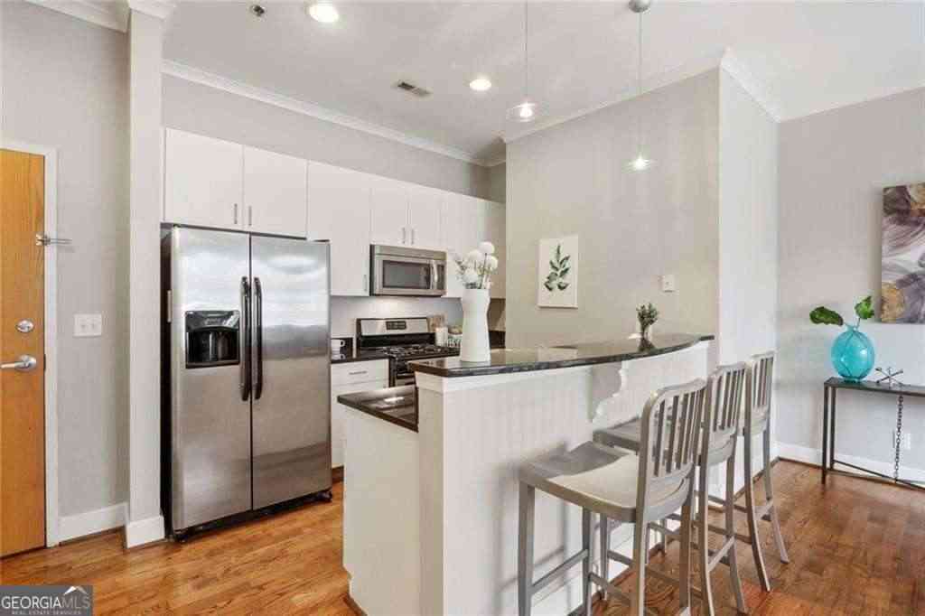 Condo For Sale - 384 Ralph Mcgill Boulevard NE #319<br/> Atlanta, GA 30312