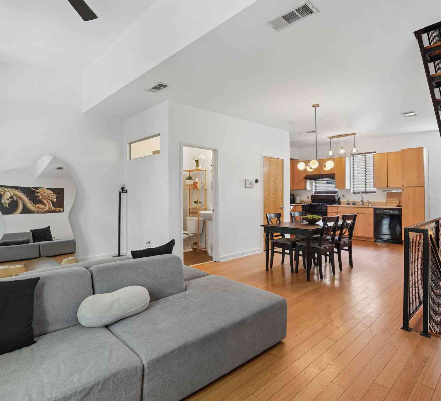 Townhouse For Sale - 100 Moreland Avenue #J<br/> Dekalb County, Atlanta, GA 30316