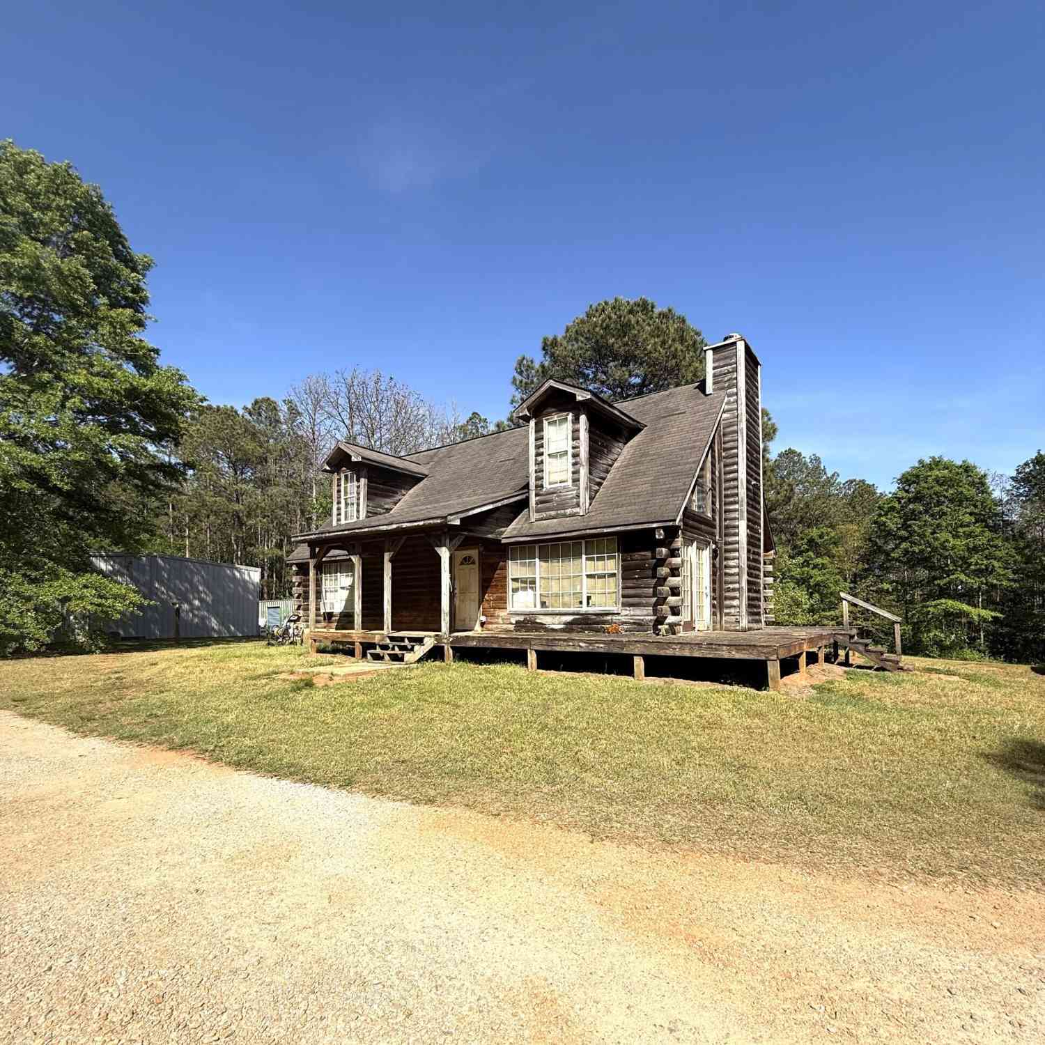 Homes For Sale - 2018 Star Point Road<br/> Carrollton, GA 30116
