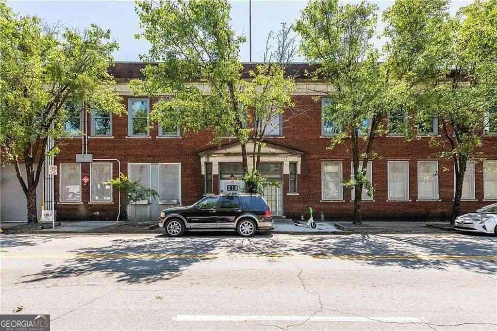 Condo For Sale - 210 Walker Street SW #1<br/> Atlanta, GA 30313