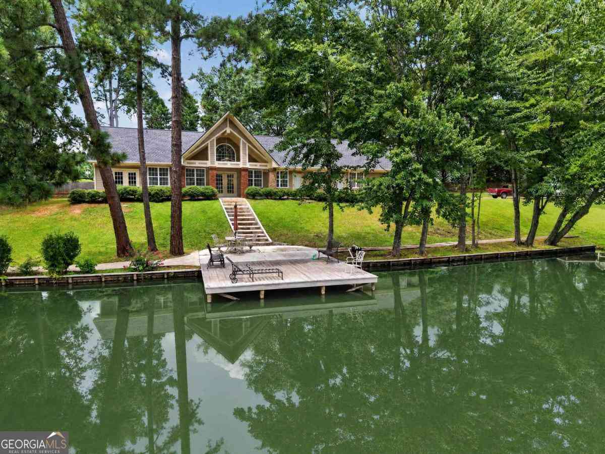 Homes For Sale - 103 N Hidden Lake Drive<br/> Eatonton, GA 31024