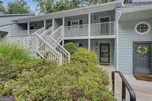 Condo For Sale - 3940 Riverlook Parkway SE #302<br/> Marietta, GA 30067