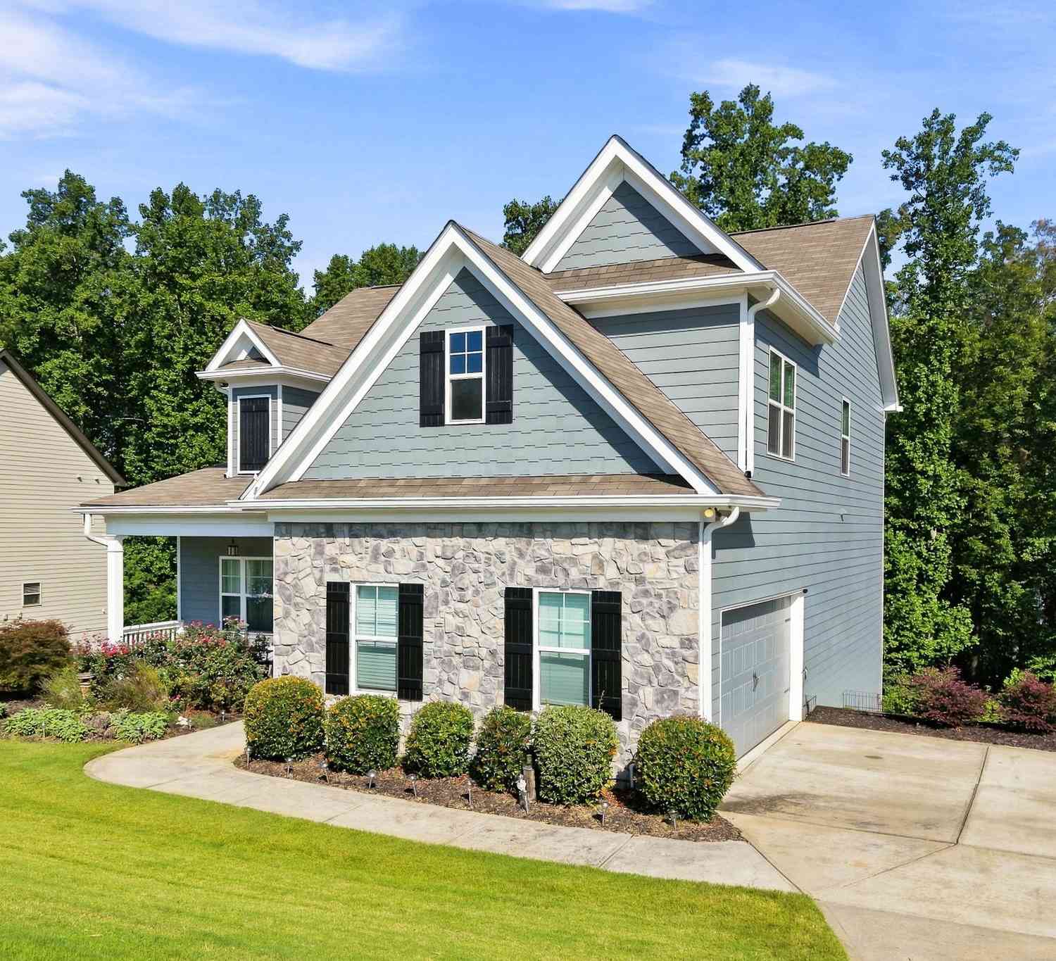 Homes For Sale - 196 Whelchel Valley Drive<br/> Dawsonville, GA 30534