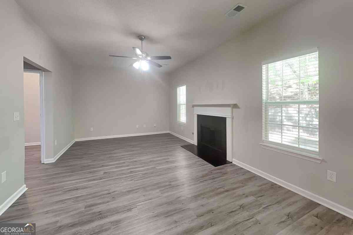 Homes For Sale - 4057 Caspian Trace<br/> Snellville, GA 30039