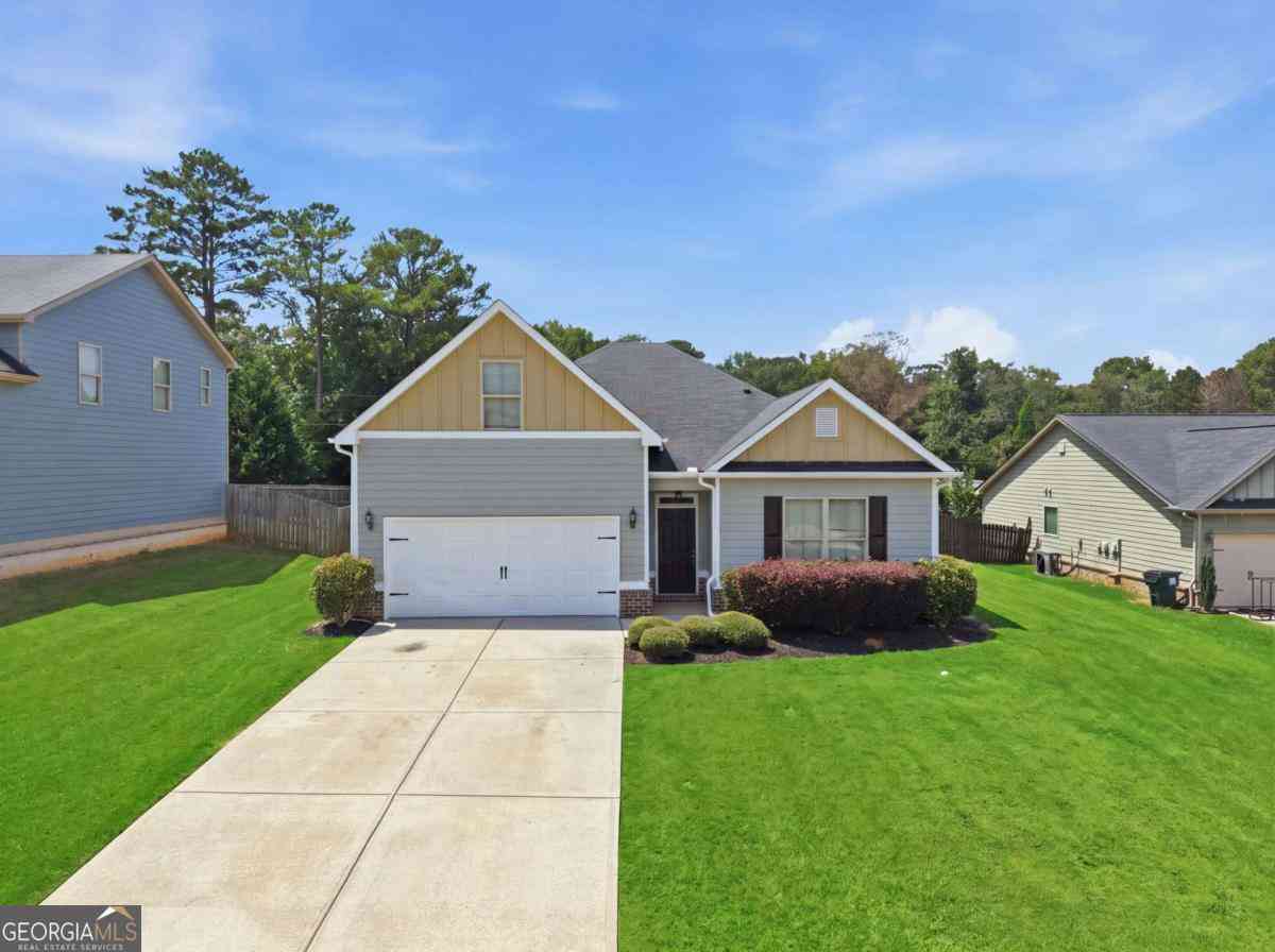 Homes For Sale - 6311 Horizon Court<br/> Rex, GA 30273