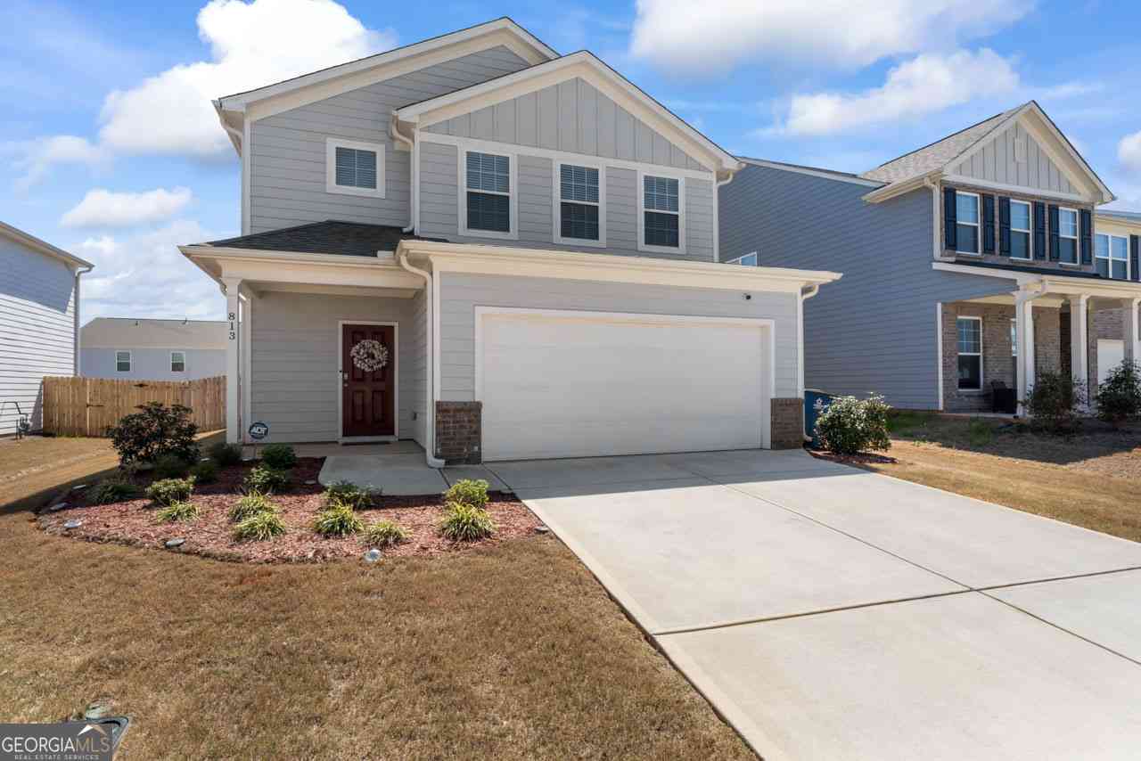 Homes For Sale - 813 Royal Red Court<br/> Henry County, McDonough, GA 30253