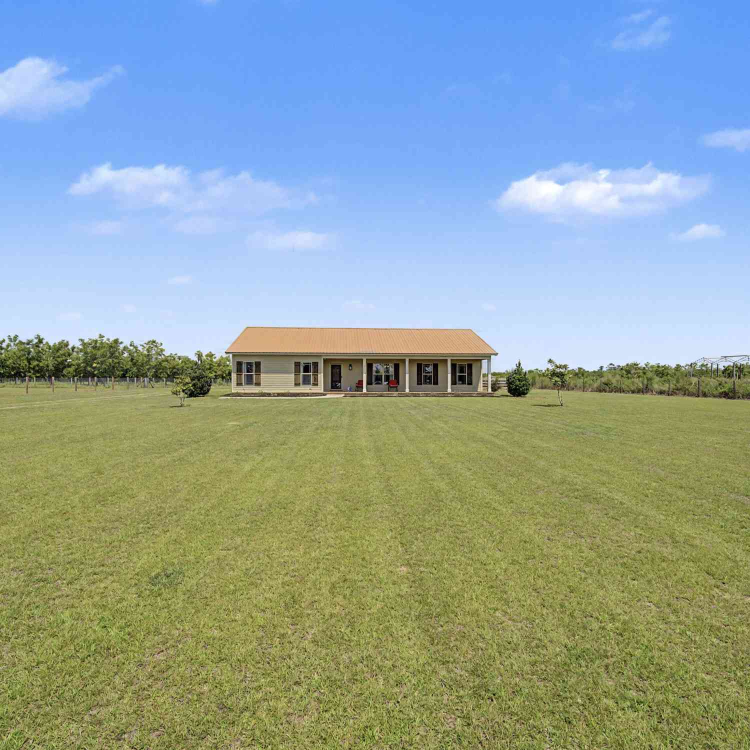 Homes For Sale - 644 Shiloh Road<br/> Ray City, GA 31645