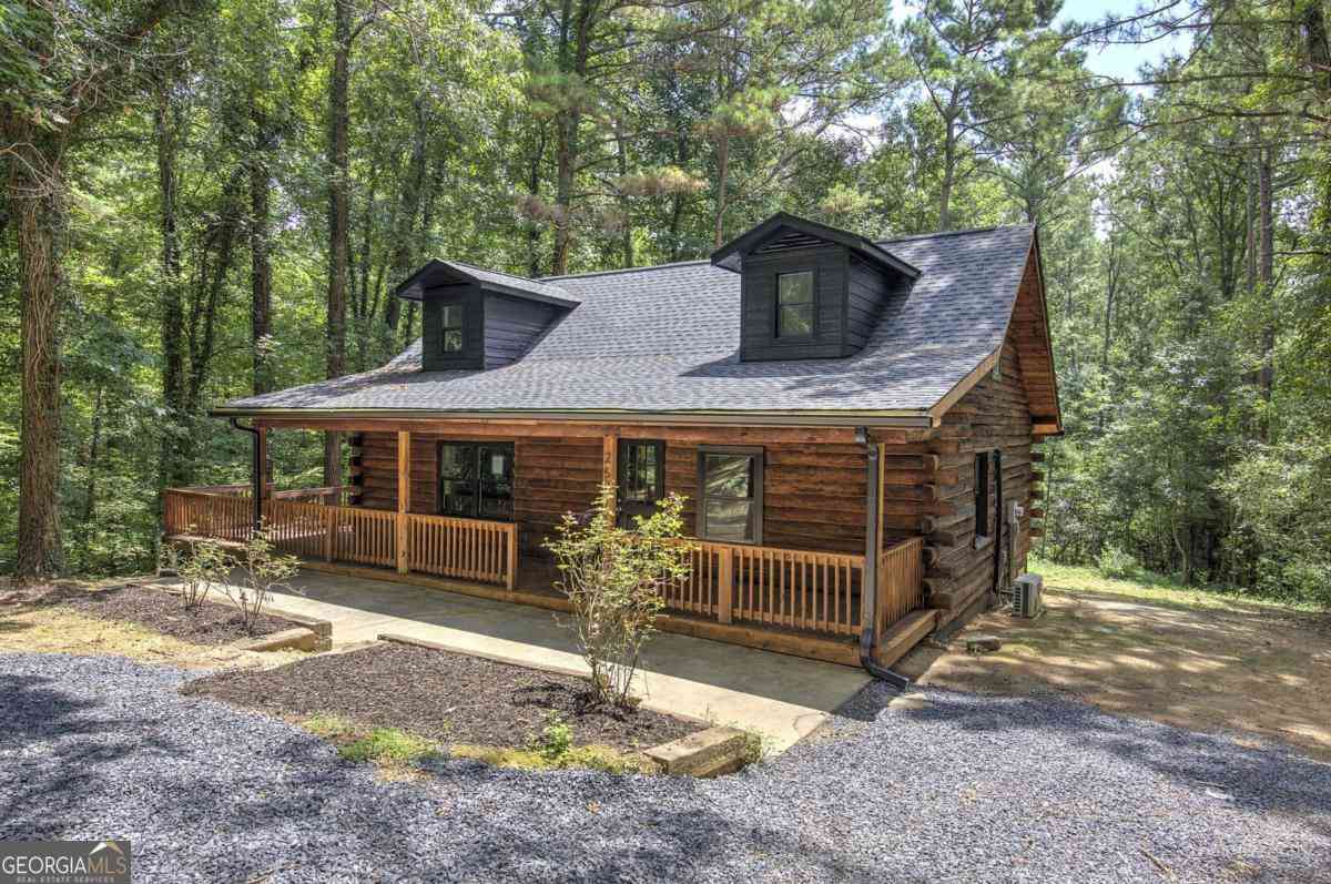 Homes For Sale - 252 Hudson Way<br/> Dalton, GA 30721