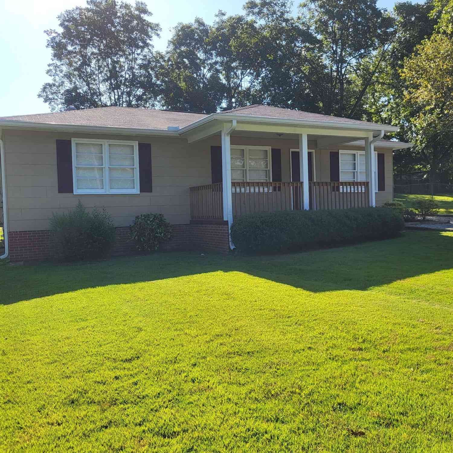 Homes For Sale - 112 N 13th Avenue<br/> Lanett, AL 36863