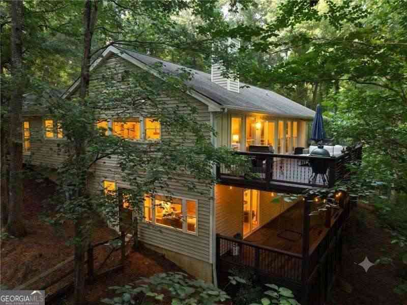 Homes For Sale - 100 Kings Mill Court<br/> Fulton County, Roswell, GA 30075