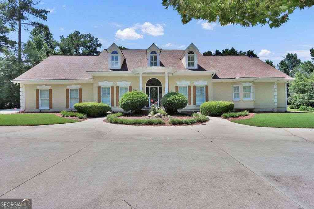Homes For Sale - 3581 Kilpatrick Lane<br/> Snellville, GA 30039