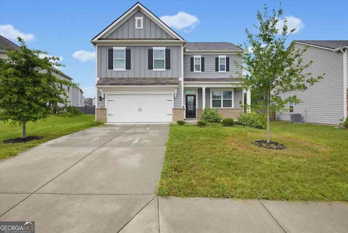 Homes For Sale - 4195 Merrigold Way<br/> Fairburn, GA 30213