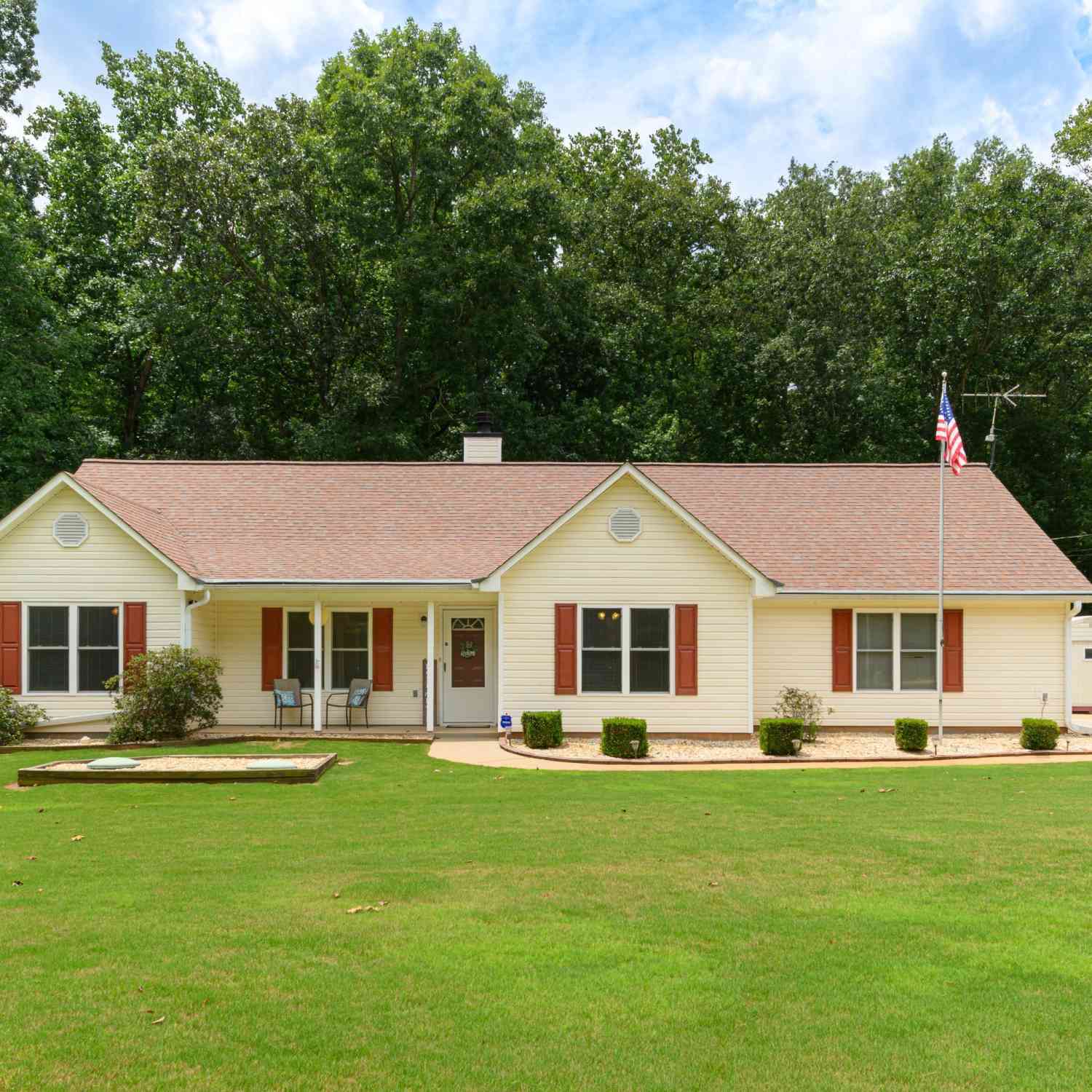 Homes For Sale - 187 Cedar Ridge Road<br/> Locust Grove, GA 30248