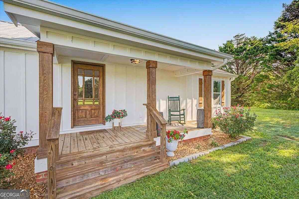 Homes For Sale - 1895 County Road 78<br/> Cherokee County, Centre, AL 35960