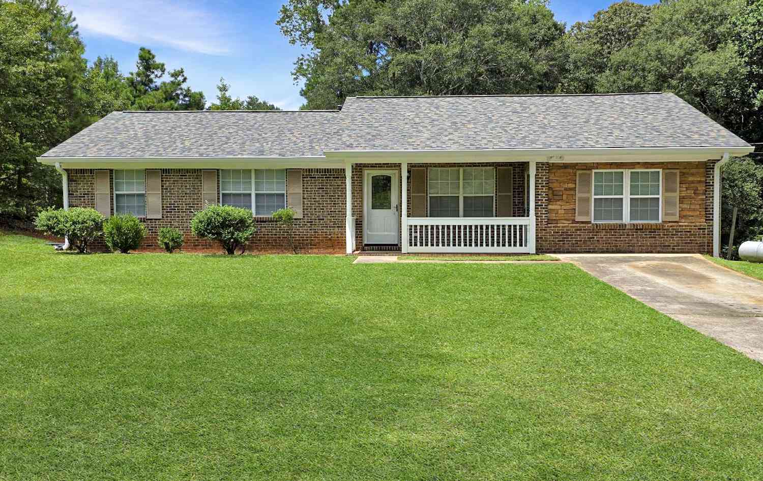 Homes For Sale - 657 Tom Mckinley Road<br/> Upson County, Thomaston, GA 30286