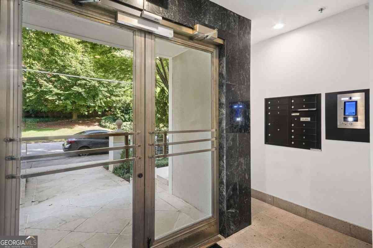 Condo For Sale - 2960 Pharr Court South NW #N6  N8<br/> Atlanta, GA 30305