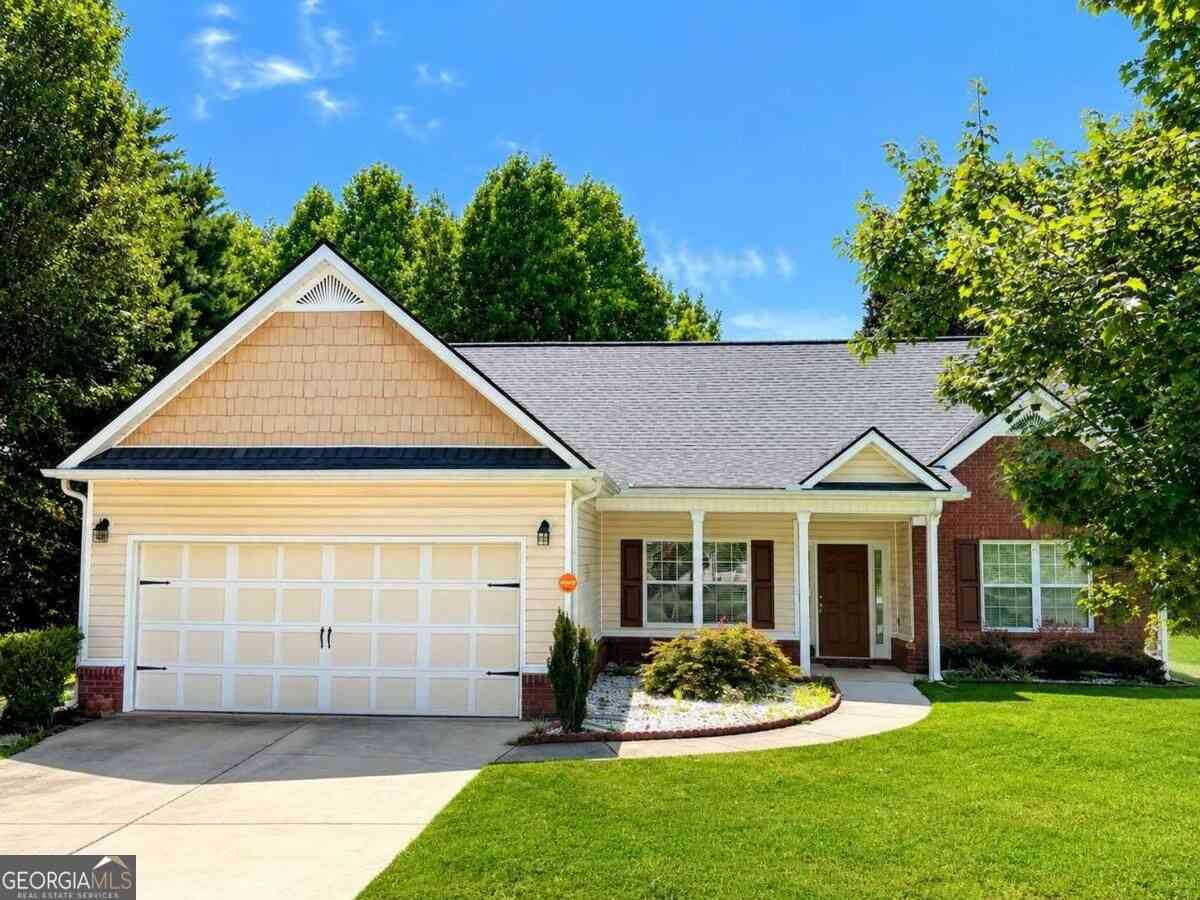Homes For Sale - 72 Wayne Meadows Court<br/> Douglasville, GA 30134