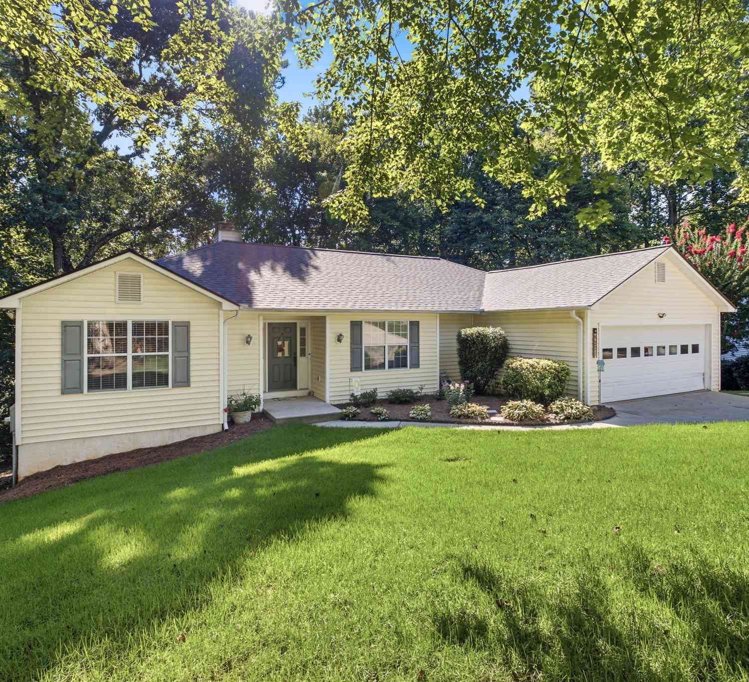 Homes For Sale - 5221 Nimble Wood Way<br/> Flowery Branch, GA 30542