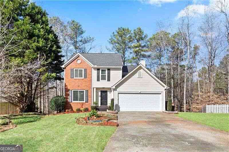 Homes For Sale - 1603 Eagle Drive<br/> Woodstock, GA 30189