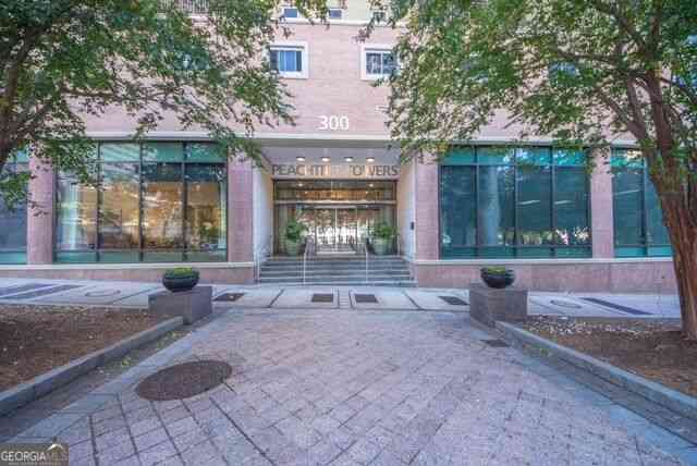 Condo For Sale - 300 Peachtree Street NE #11C<br/> Atlanta, GA 30308