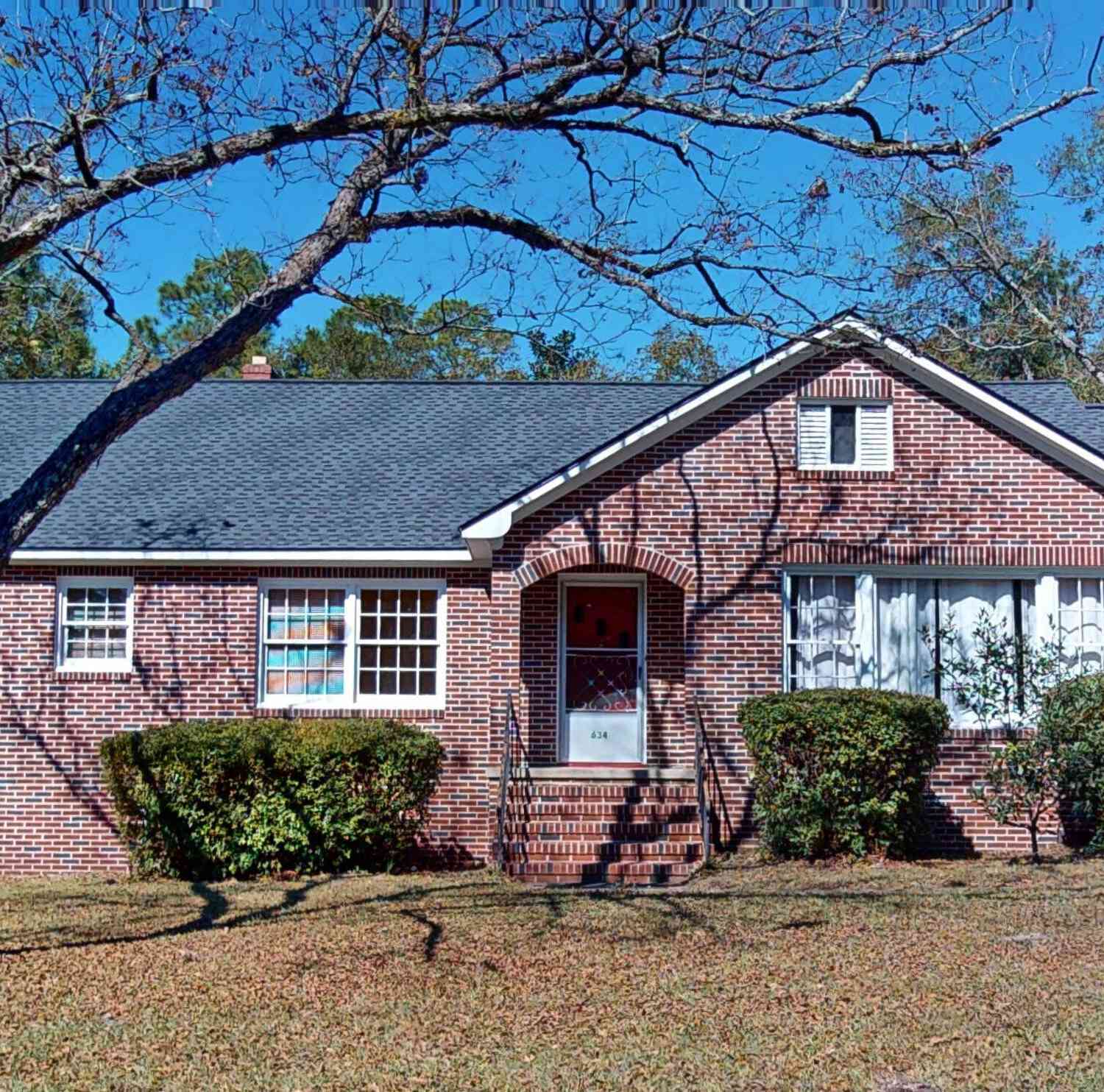 Homes For Sale - 634 W Main Street<br/> Swainsboro, GA 30401