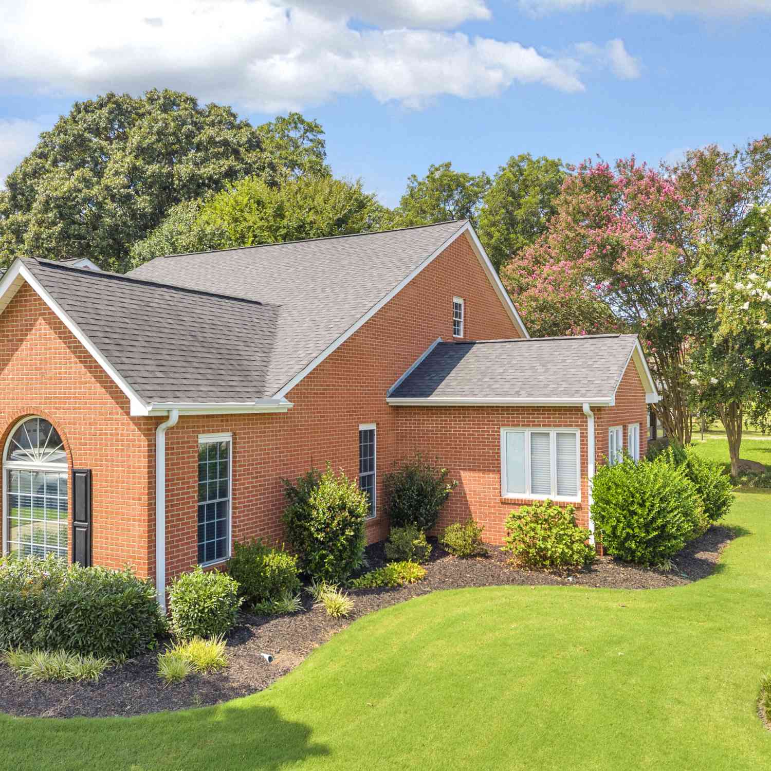 Townhouse For Sale - 18 Somerset Court<br/> Hartwell, GA 30643