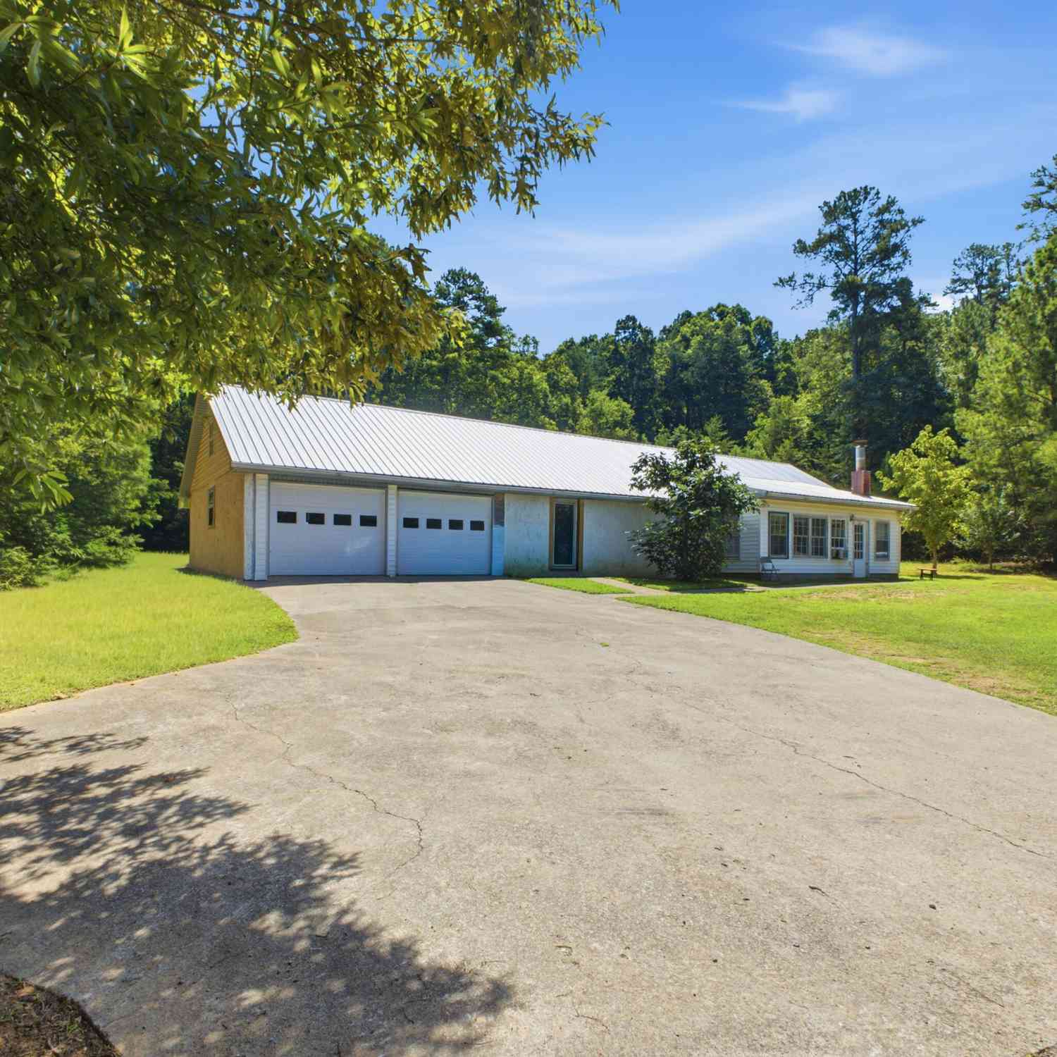 Homes For Sale - 4805 S Highway 27<br/> Lindale, GA 30147