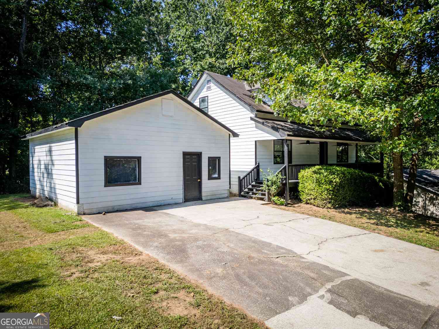 Homes For Sale - 615 Brooks St Street<br/> Dallas, GA 30157
