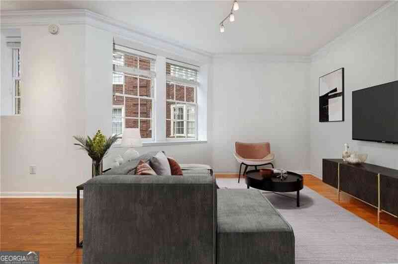 Condo For Sale - 800 Peachtree Street NE #306<br/> Atlanta, GA 30308
