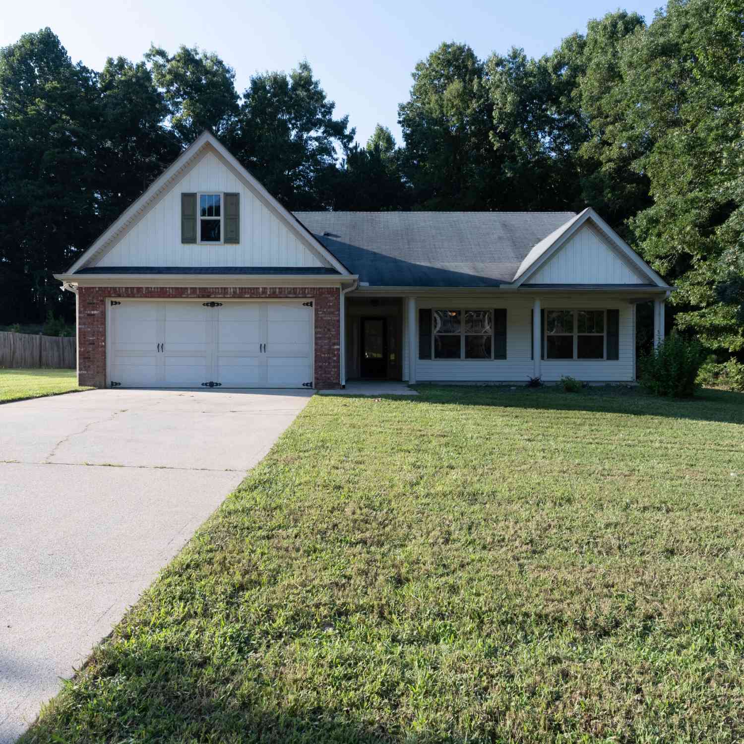 Homes For Sale - 153 Elk Drive<br/> Temple, GA 30179