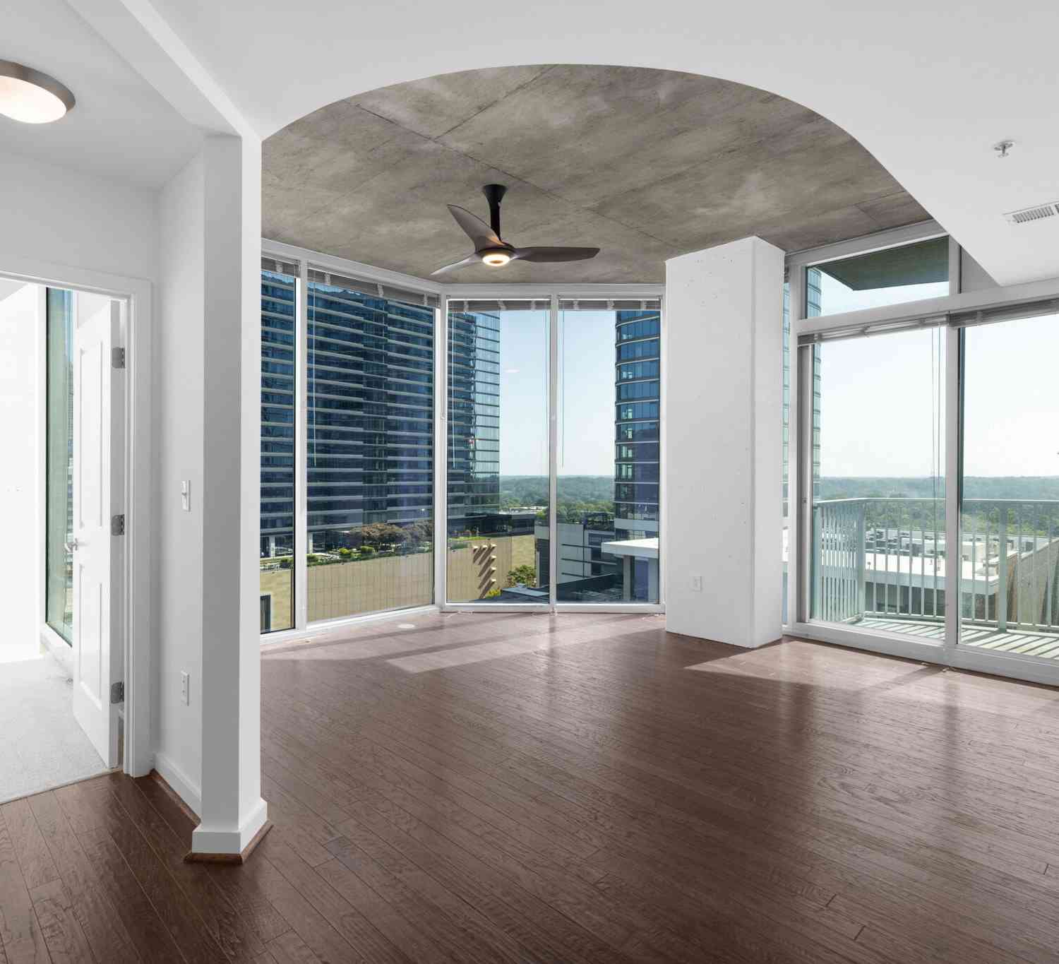 Condo For Sale - 860 Peachtree Street NE #1201<br/> Atlanta, GA 30308