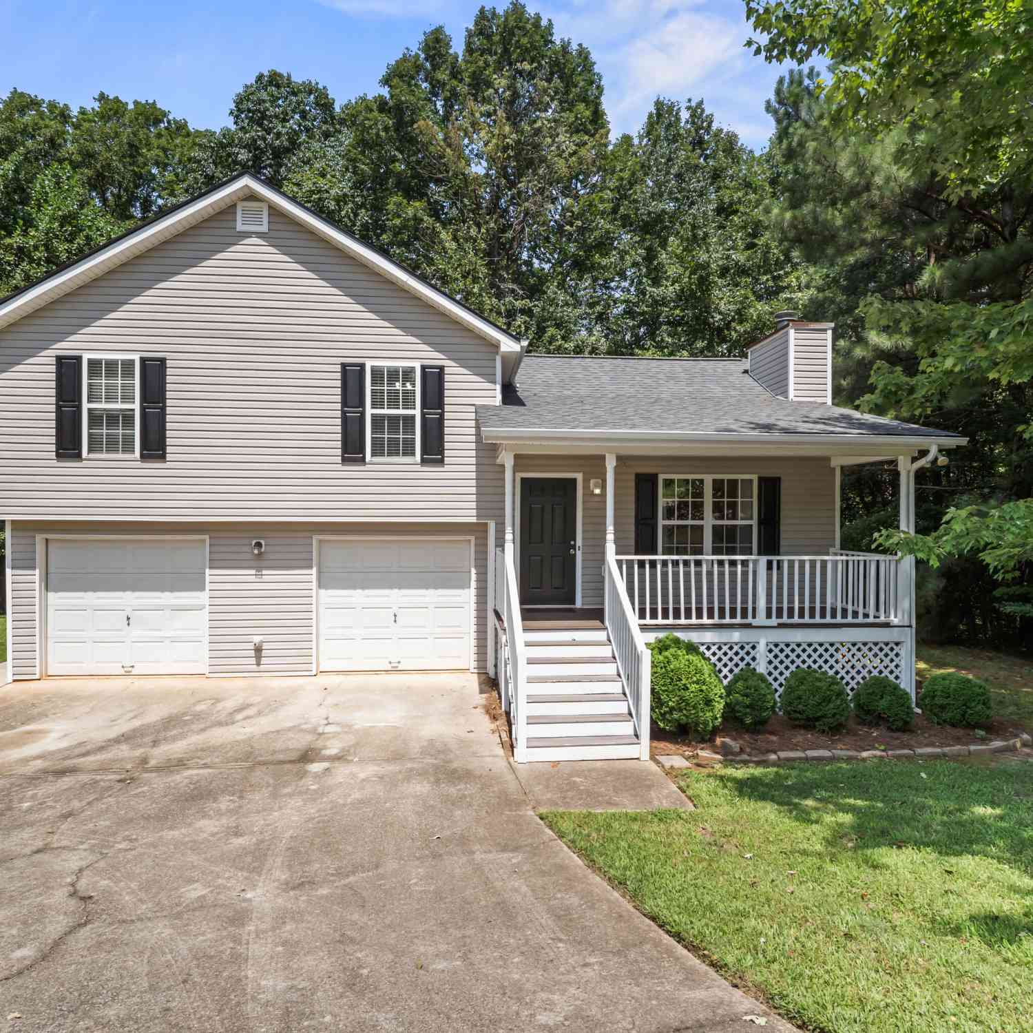 Homes For Sale - 2800 Tumblewood Trail<br/> Gainesville, GA 30507