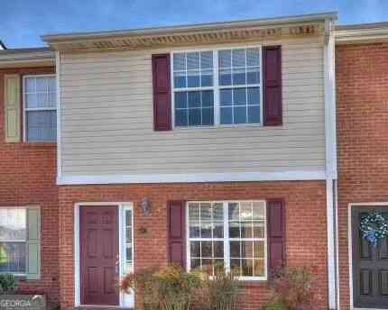 Townhouse For Sale - 67 Princeton Glen Court<br/> Adairsville, GA 30103