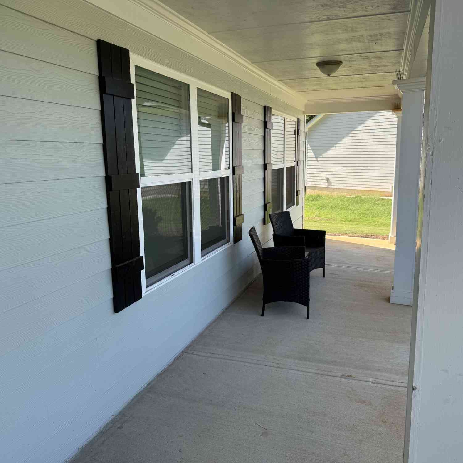 Homes For Sale - 525 Grand Oaks Avenue<br/> Barrow County, Bethlehem, GA 30620