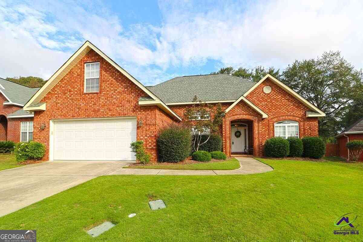 Homes For Sale - 609 Links View Drive<br/> Bonaire, GA 31005