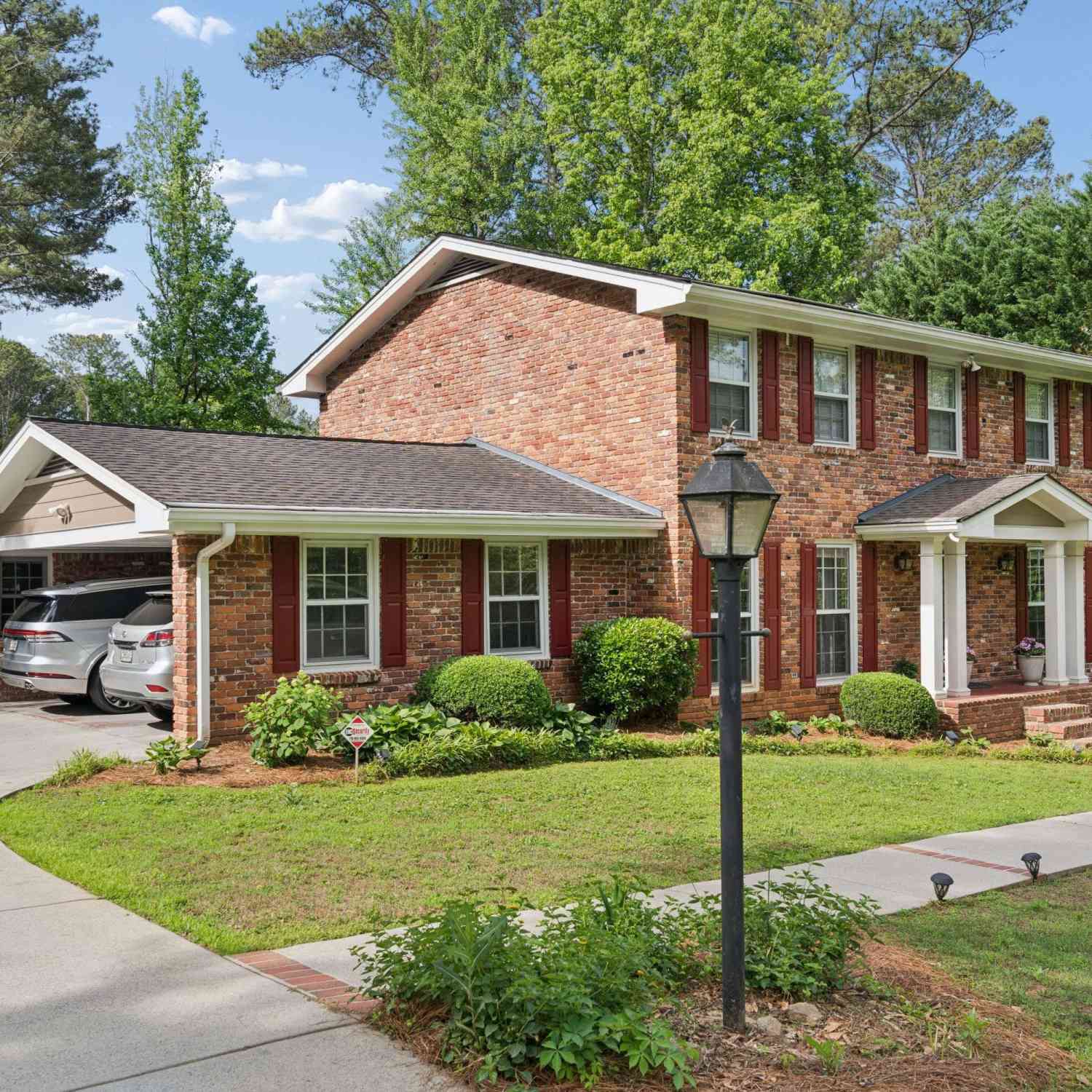 Homes For Sale - 3265 Henderson Creek Road<br/> Atlanta, GA 30341